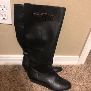 American Eagle boots